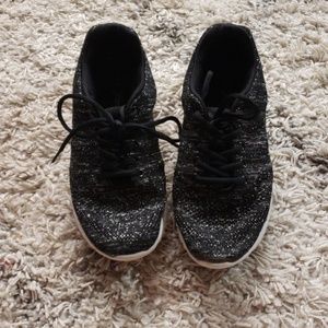 Glitter tennis shoes